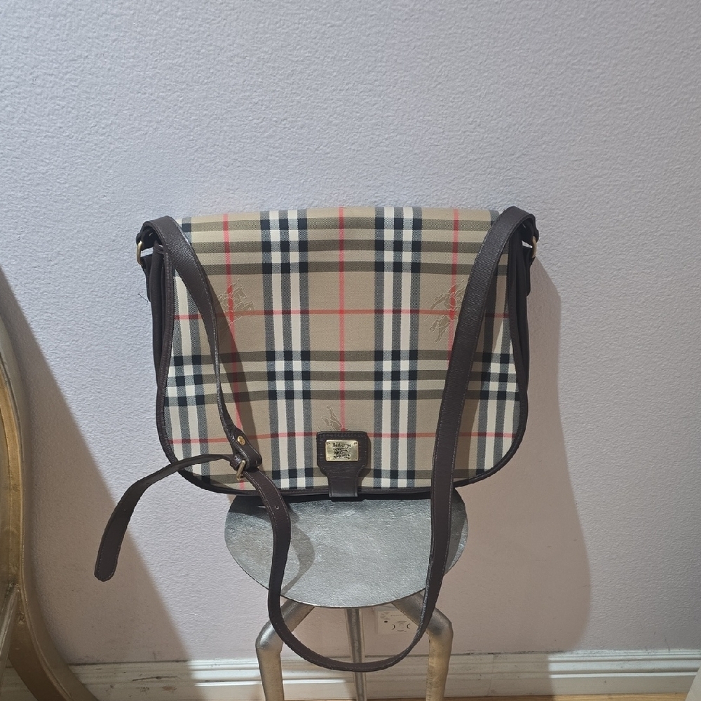 Burberry Beautifel Amazing Condition Checkered Crossbody Bag Authentic Spotless